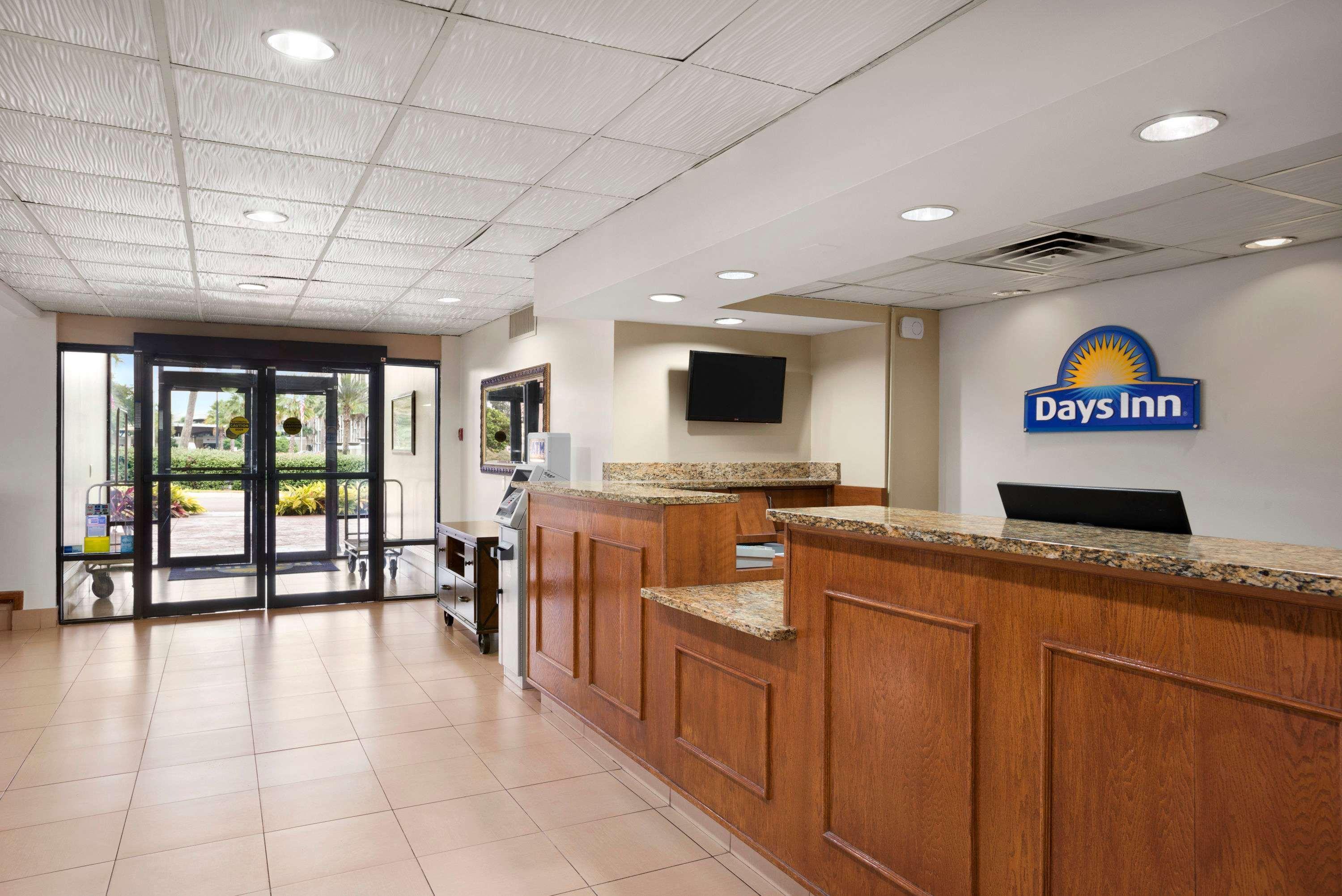 Days Inn By Wyndham Jacksonville Airport Exterior foto